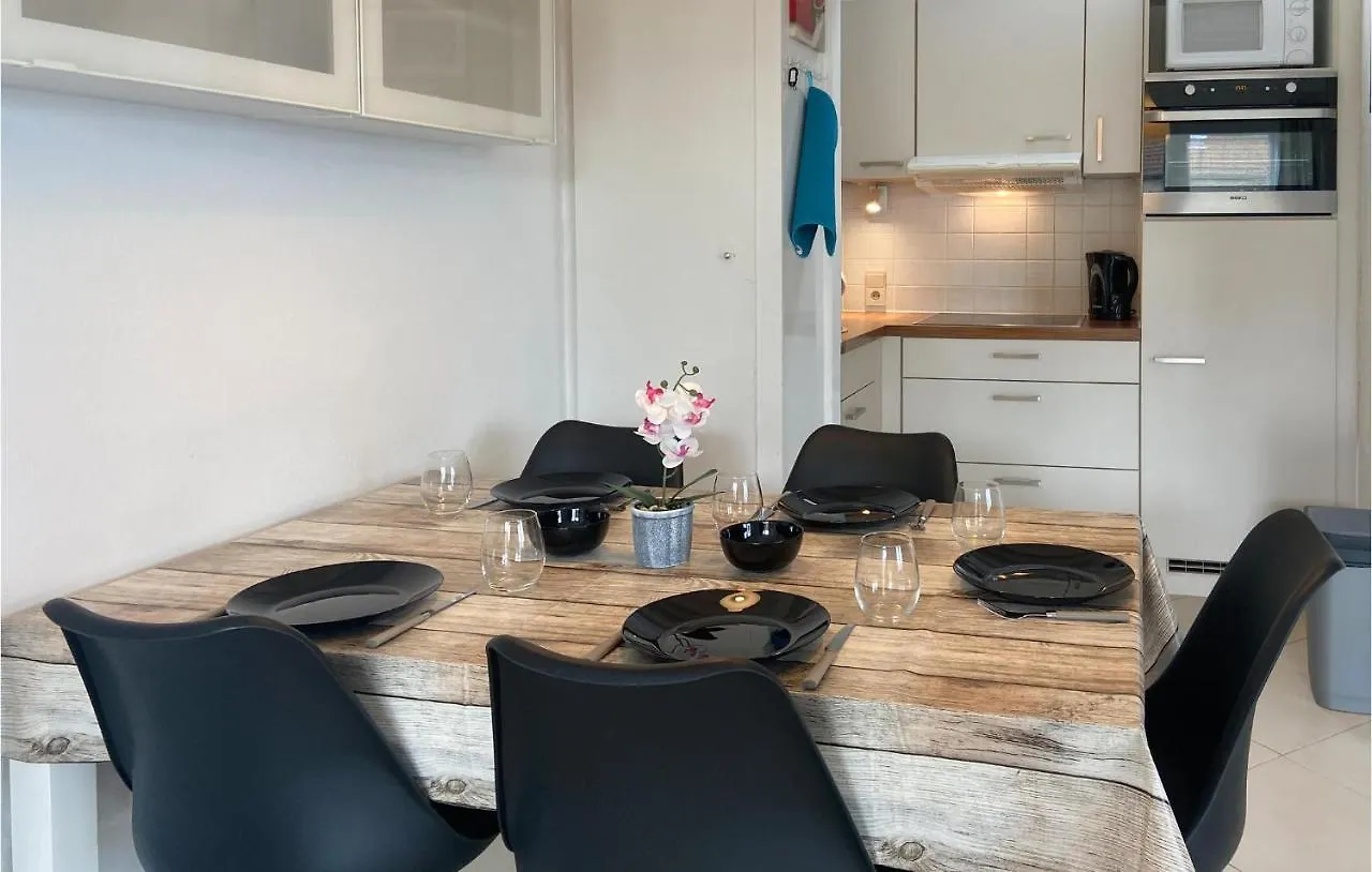 Gorgeous Home In Westende With Kitchen Middelkerke